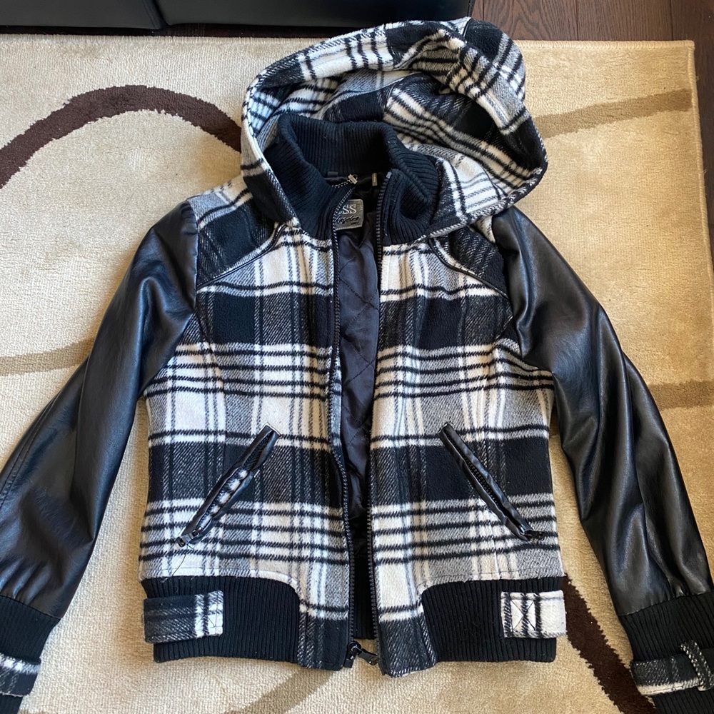 Winter jacket - Picture 6 of 6